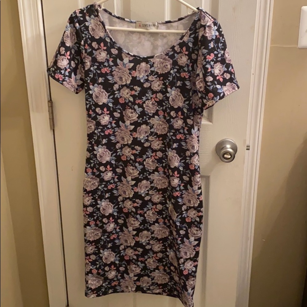 Flower patterns maxi dress